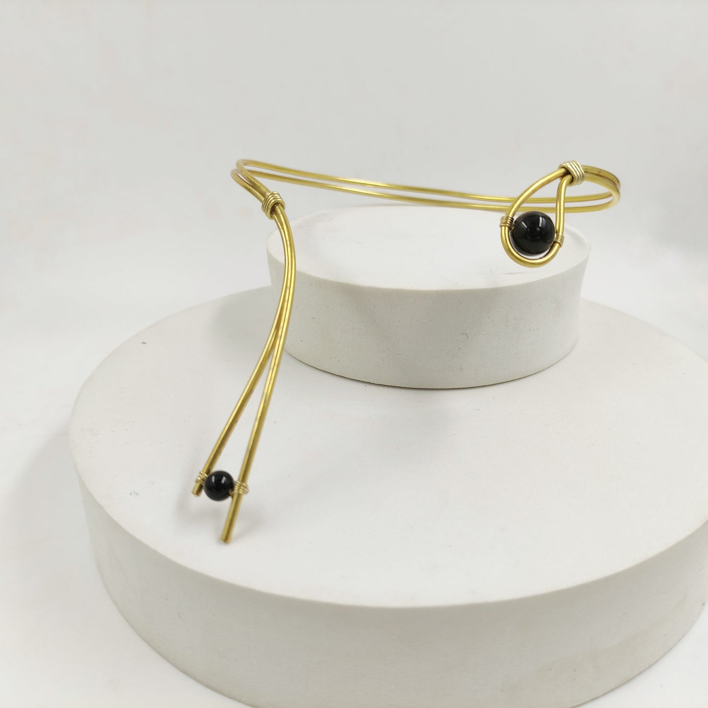 Asymmetrical necklace with black onyx beads, asymmetrical choker made of brass wire