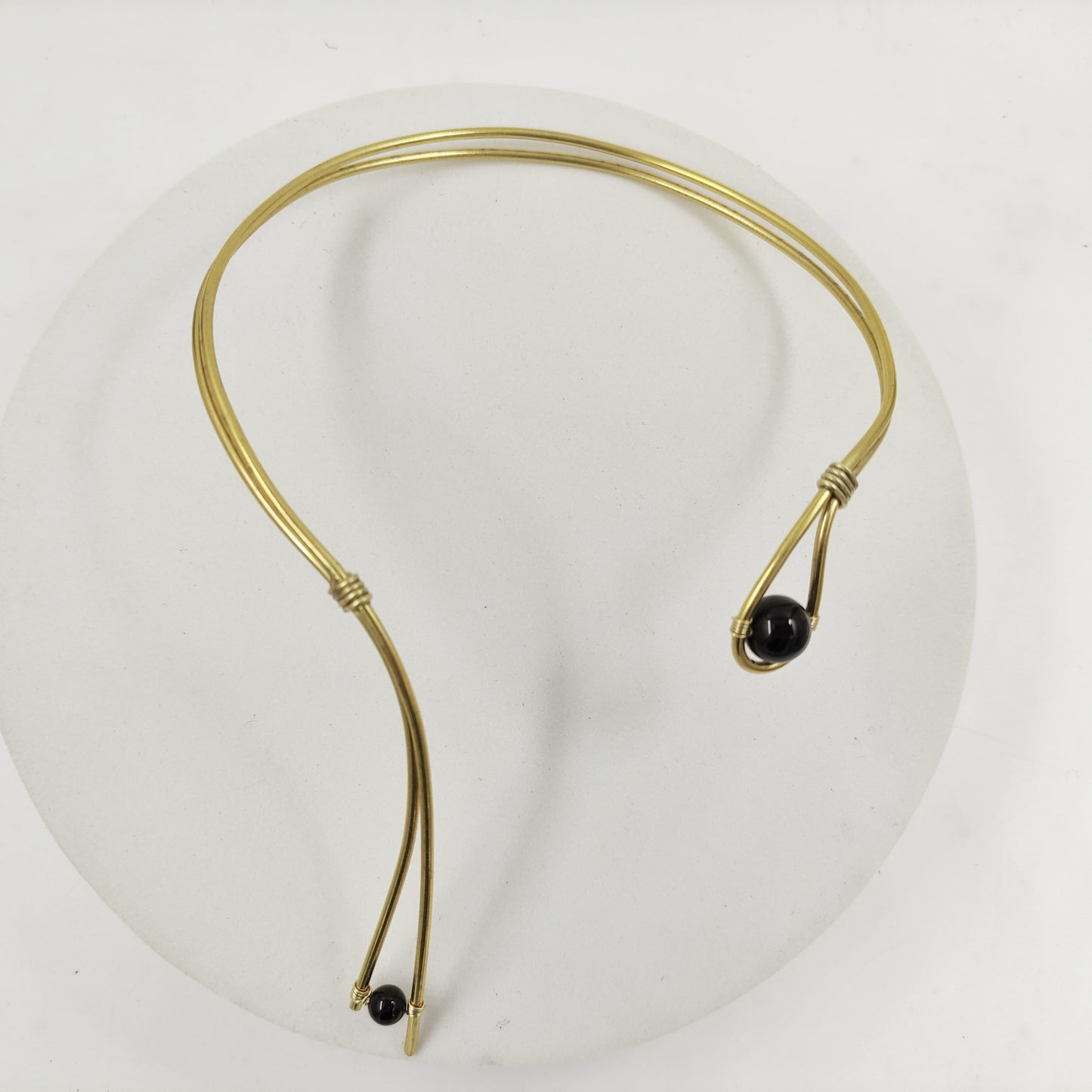 Asymmetrical necklace with black onyx beads, asymmetrical choker made of brass wire