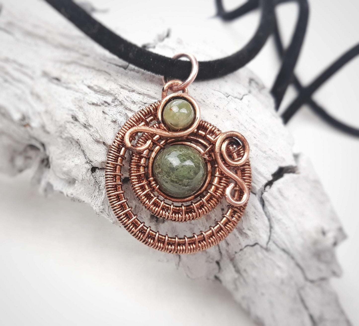 Aztec earrings pendant with Indian agate, delicate copper wire wrap earrings, ethnic pendant in silver or brass