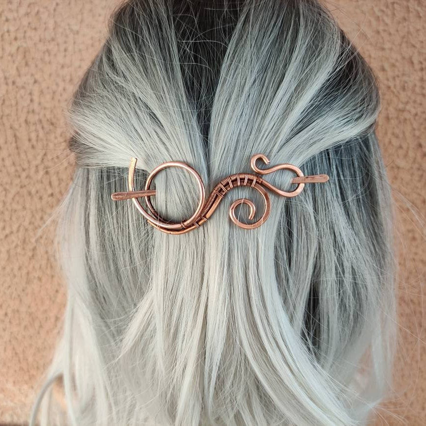 Pasador de pelo con envoltura de alambre de cobre