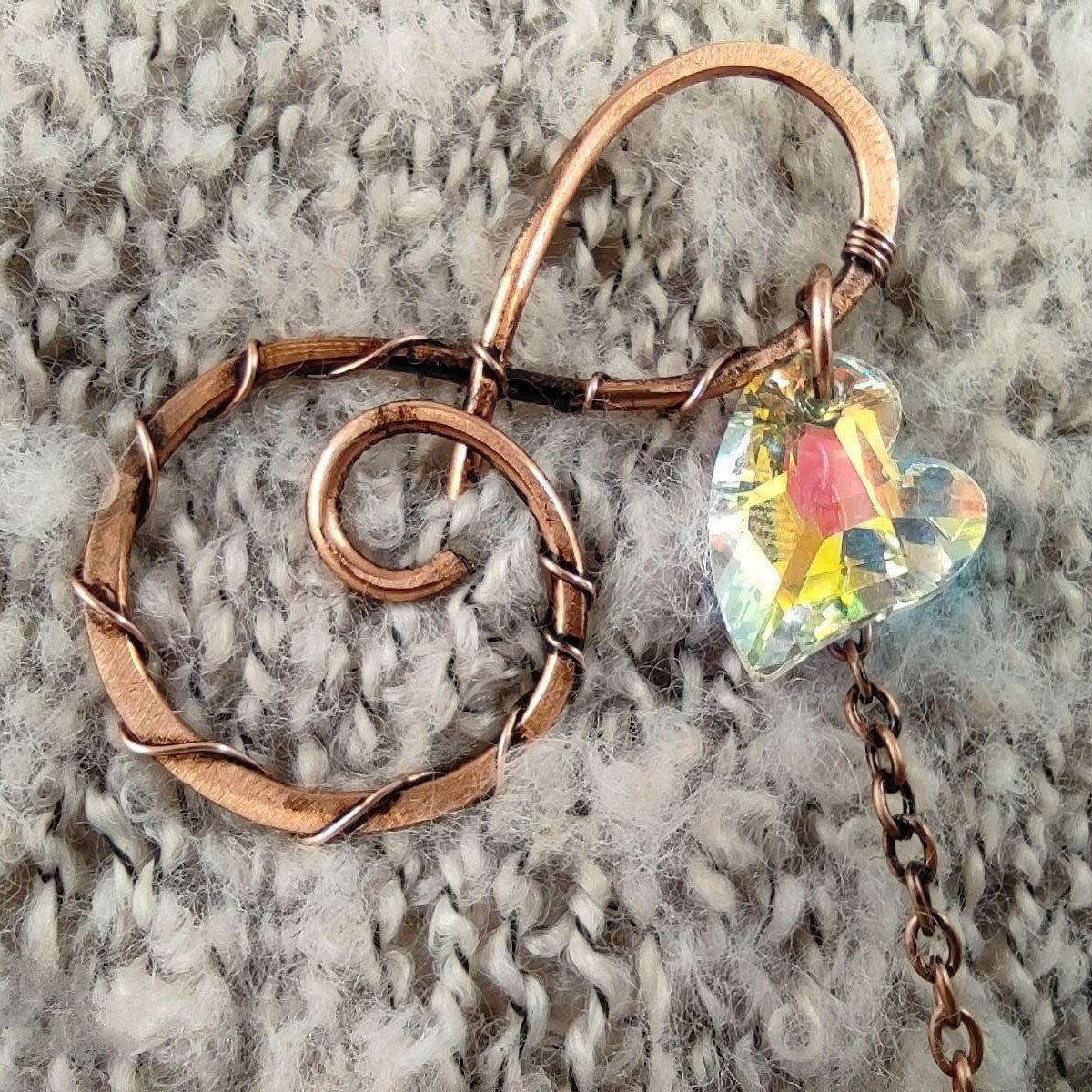 Shawl pin stick with Swarovski heart, shawl pin Knitting accessories for woman, Celtic scarf pin with chain, copper cloak pin brooch