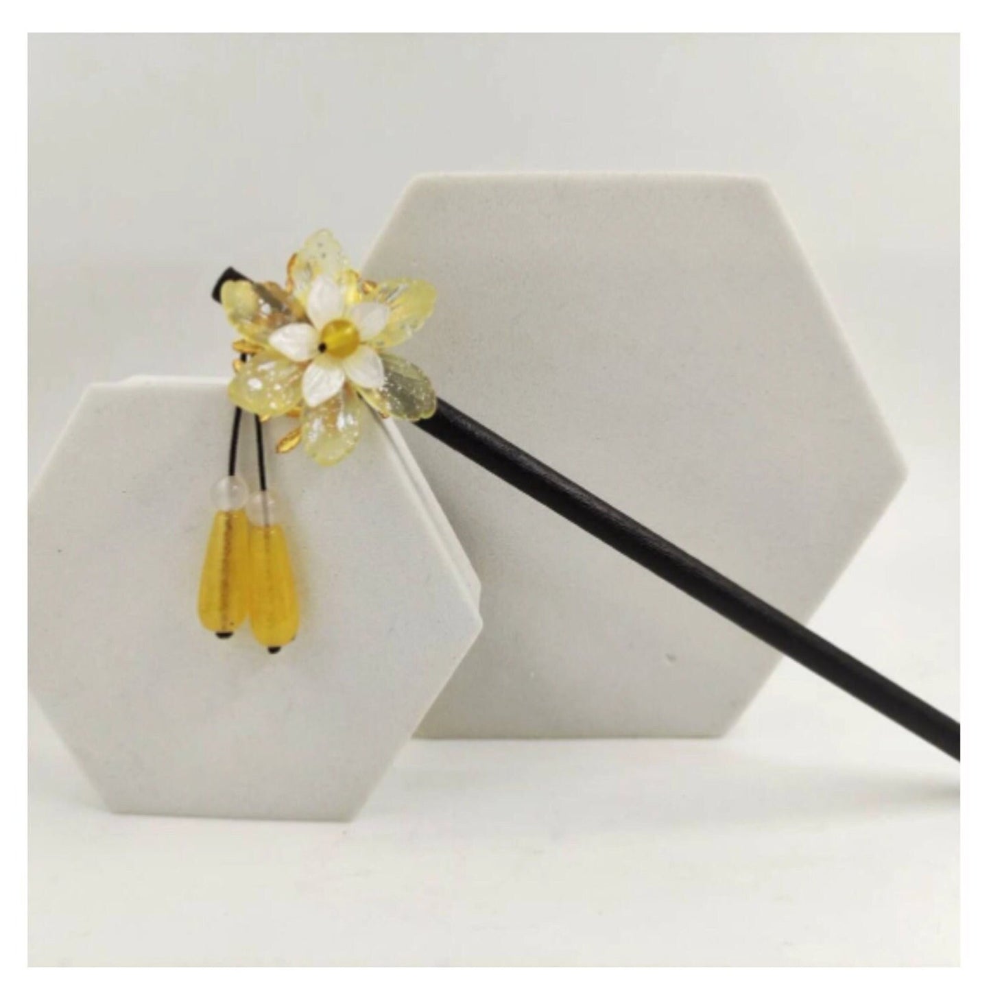 Palillo para el pelo de Madera de Sándalo con Flor de Cristal