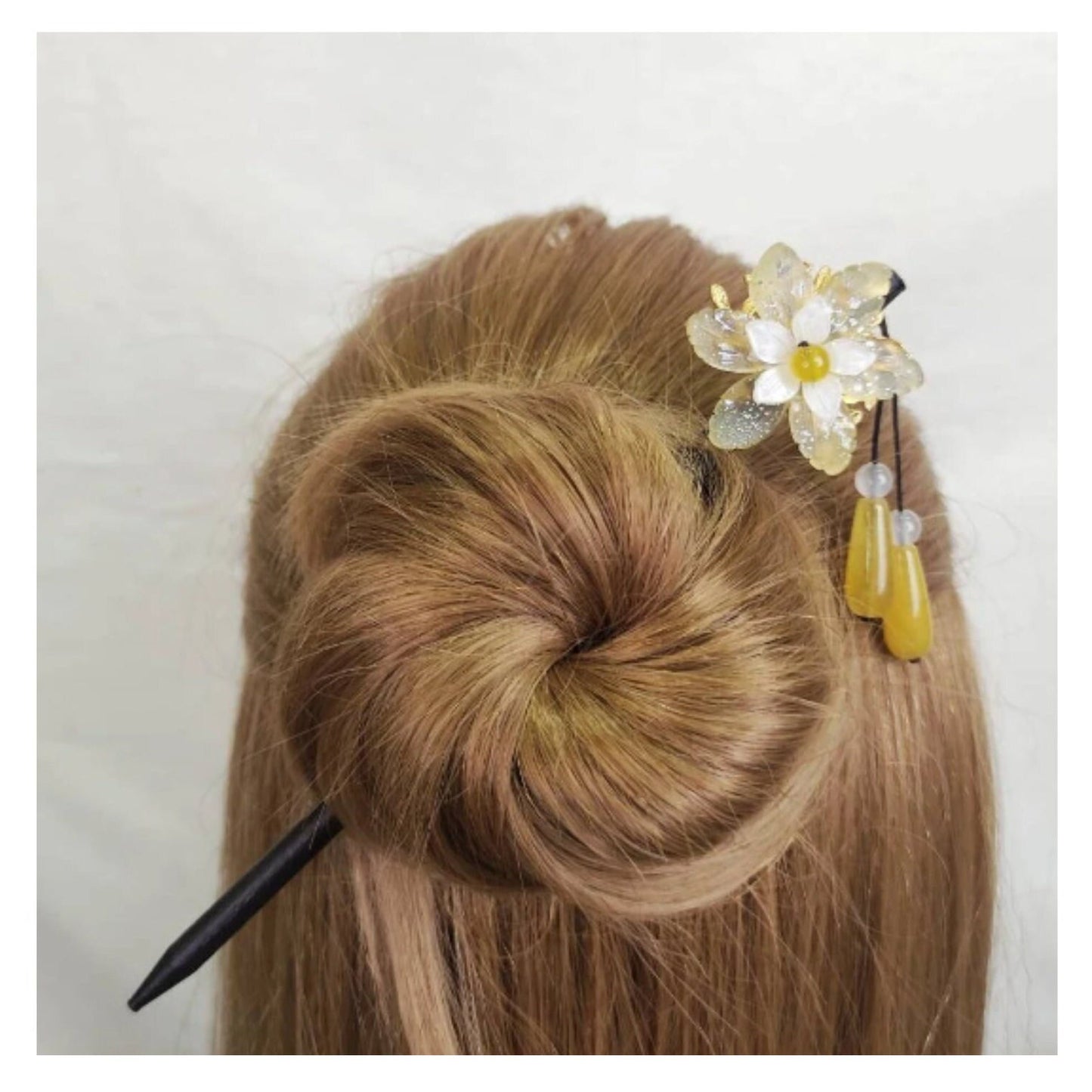 Palillo para el pelo de Madera de Sándalo con Flor de Cristal