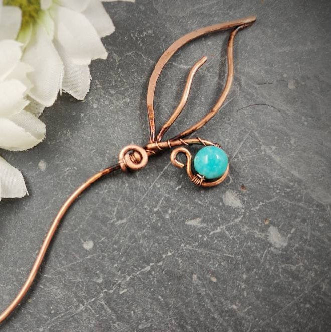 Leaf chal pin with blue amazonite for woman, gemstones scarf pin for Christmas gift, copper, brass or german silver knitting accessories